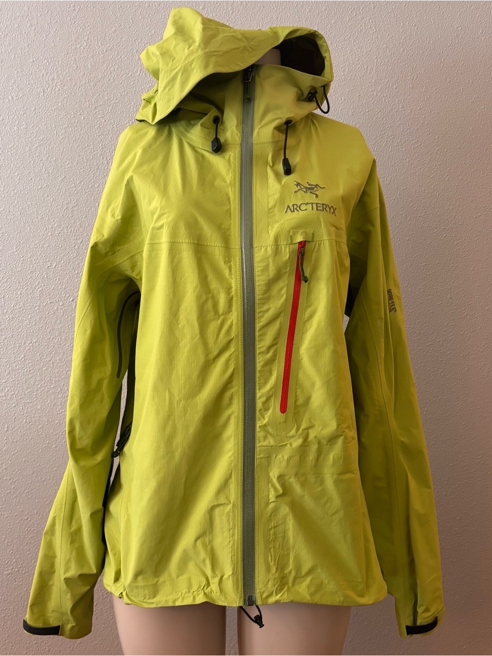 Arc'teryx Gore-Tex Paclite Jacket Bright Citron Lime Green Sz Large